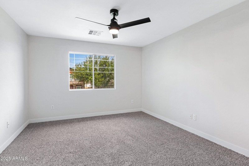 1563 S Longspur Ln-22