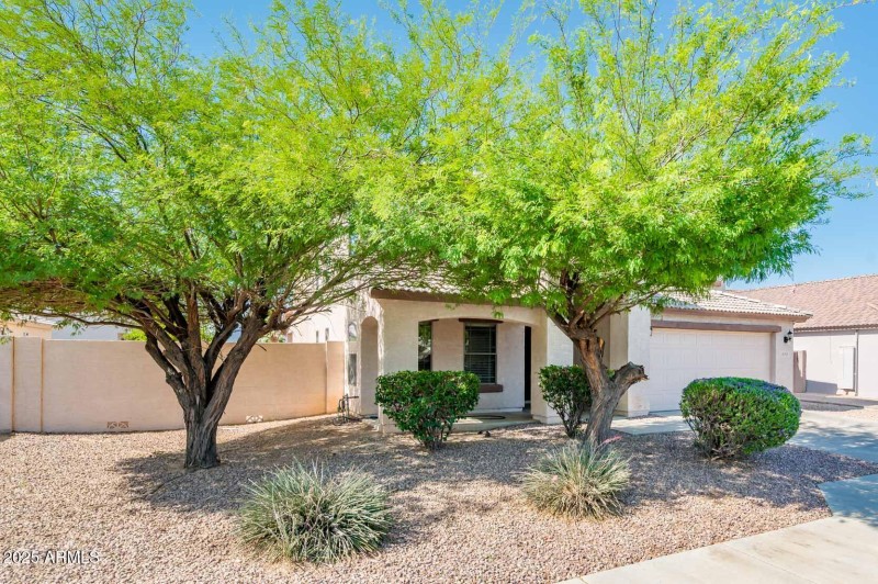 9735 W Kirby Ave - MLS-5