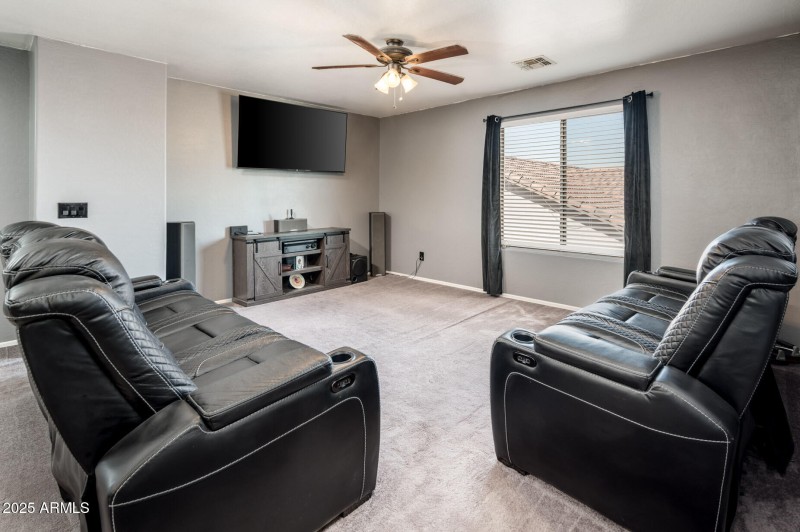 9735 W Kirby Ave - MLS-24