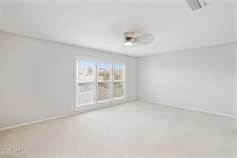 14-web-or-mls-5601-n-79th-st-1