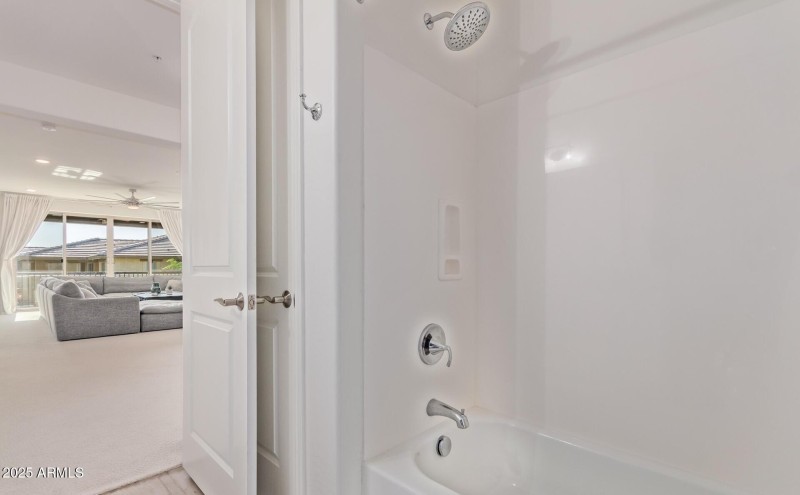 20240830185510704863000000-o