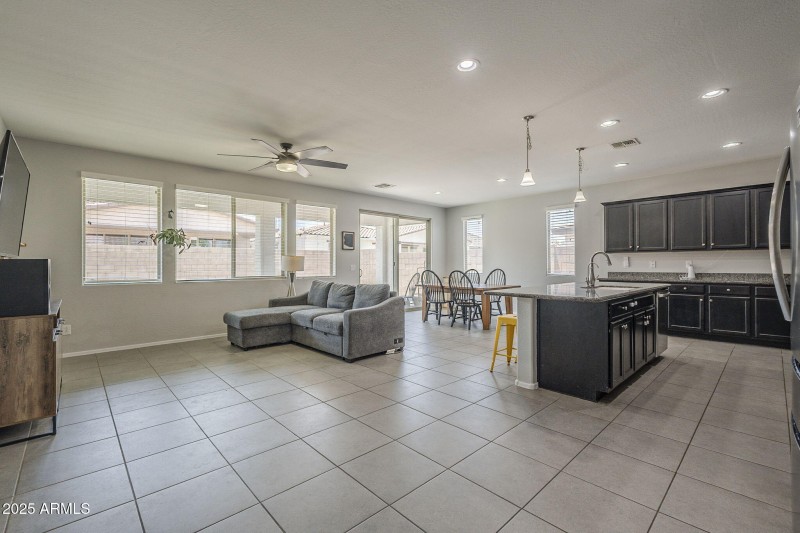 7-web-or-mls-Desert Spoon-7