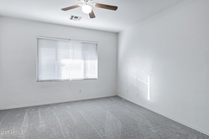 3640 E Torrey Pines Ln-28