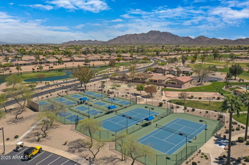 3640 E Torrey Pines Ln-49