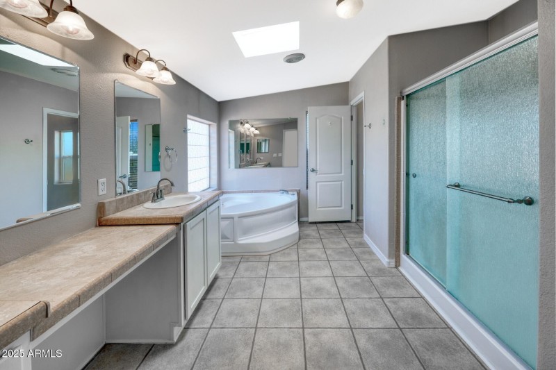 16197_2738 North Calle Tercero