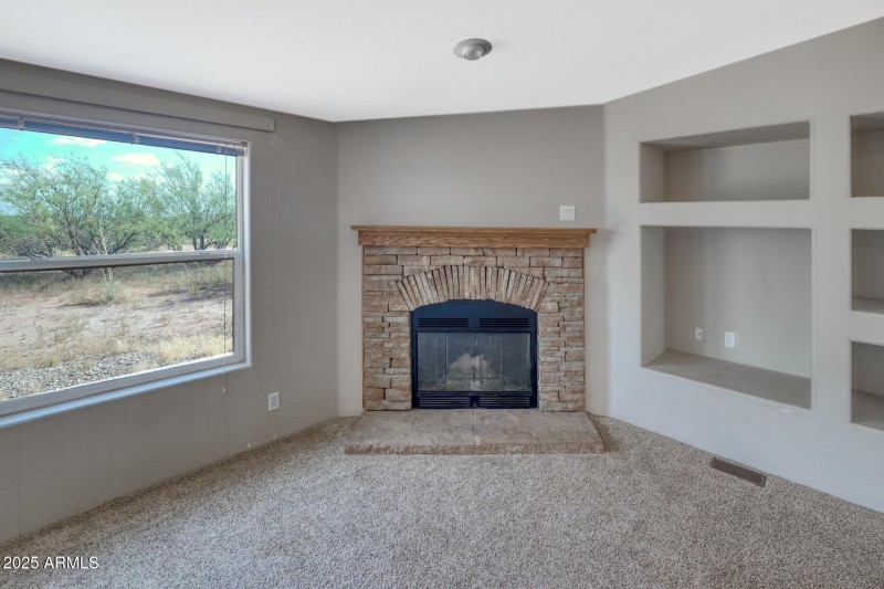 16372_2738 North Calle Tercero