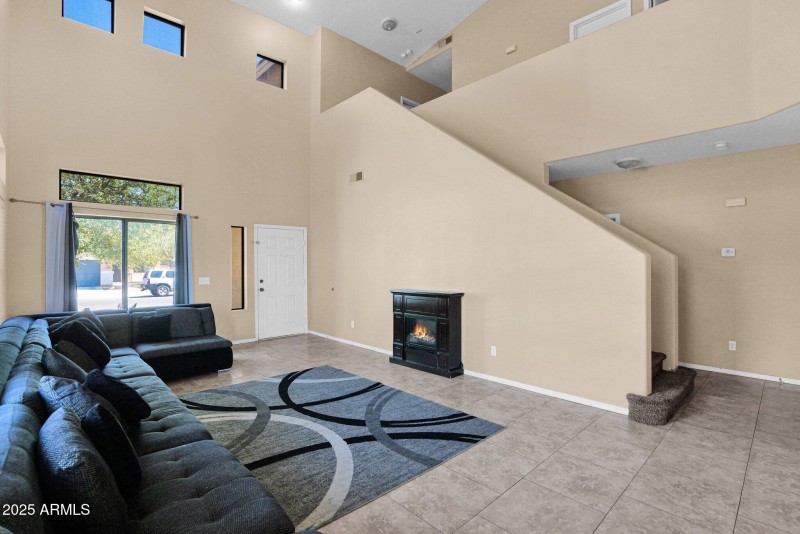 6-web-or-mls-P1222378