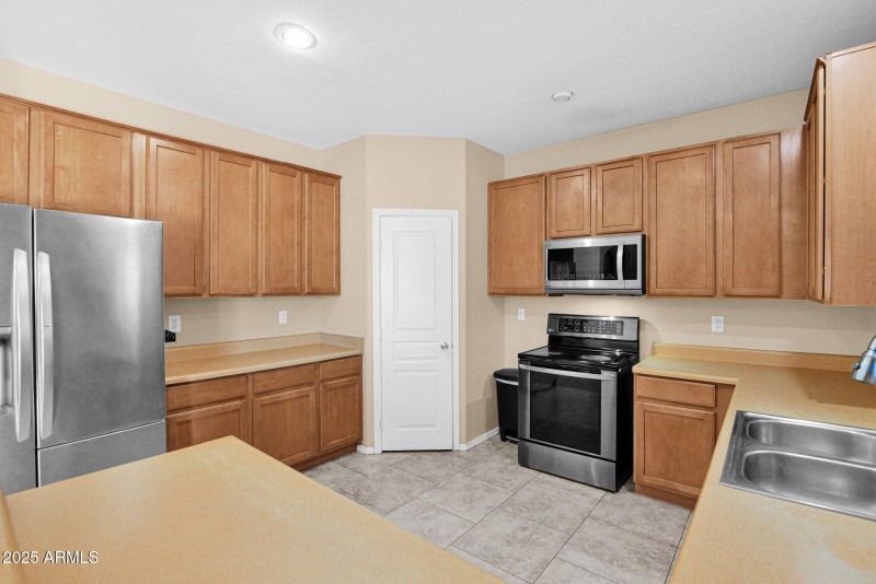 14-web-or-mls-P1222393