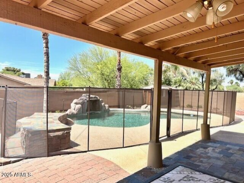 Pool/covered patio