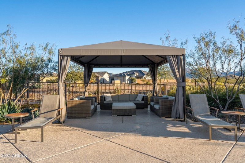 84_26568_W_Cat_Balue84_mls