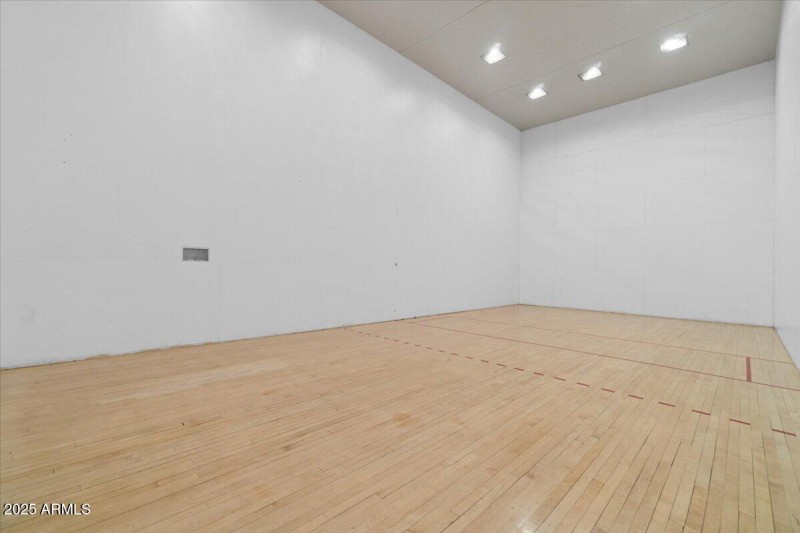 52-Community raquet ball - Copy