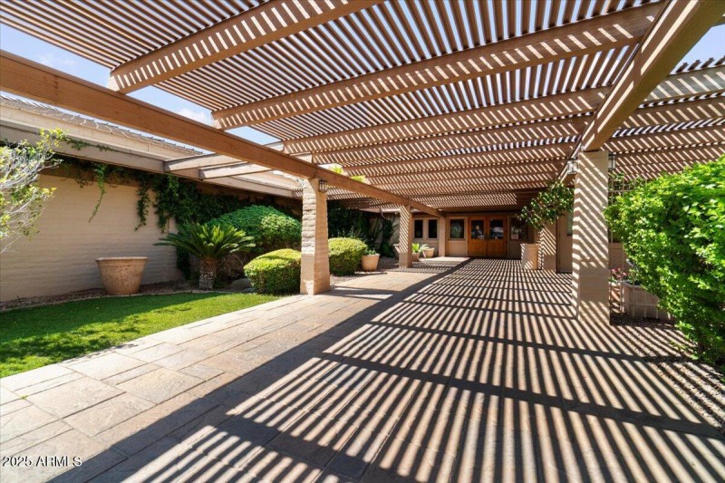 53-Community entrance - Copy