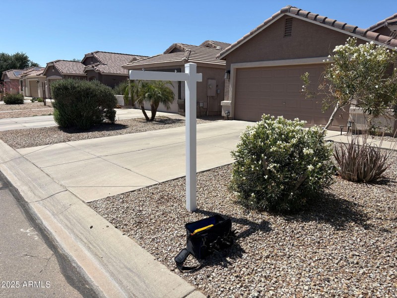 39-web-or-mls-2738 E Silversmith Trail S