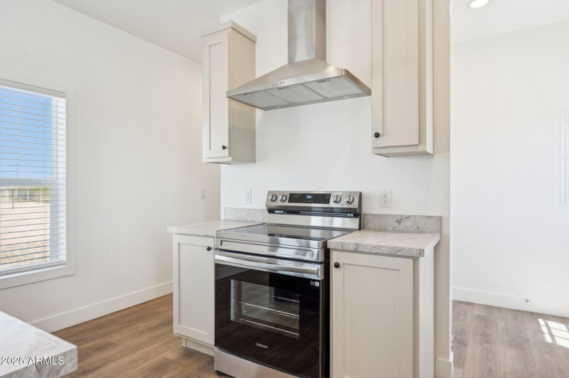 10-web-or-mls-1543-ruby-rd