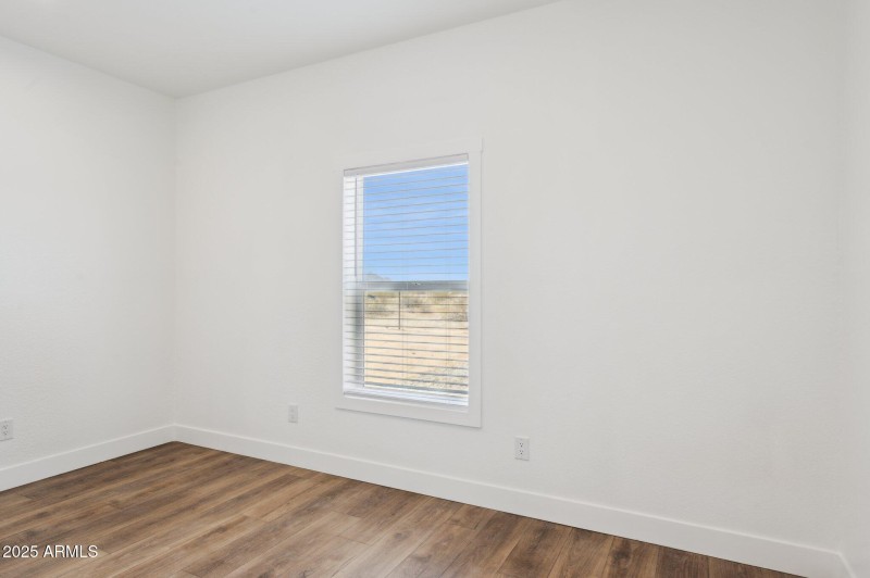 18-web-or-mls-1543-ruby-rd