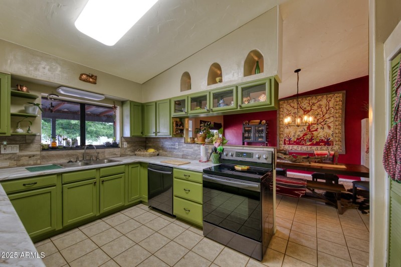 100037-11870 North Fort Grant Road