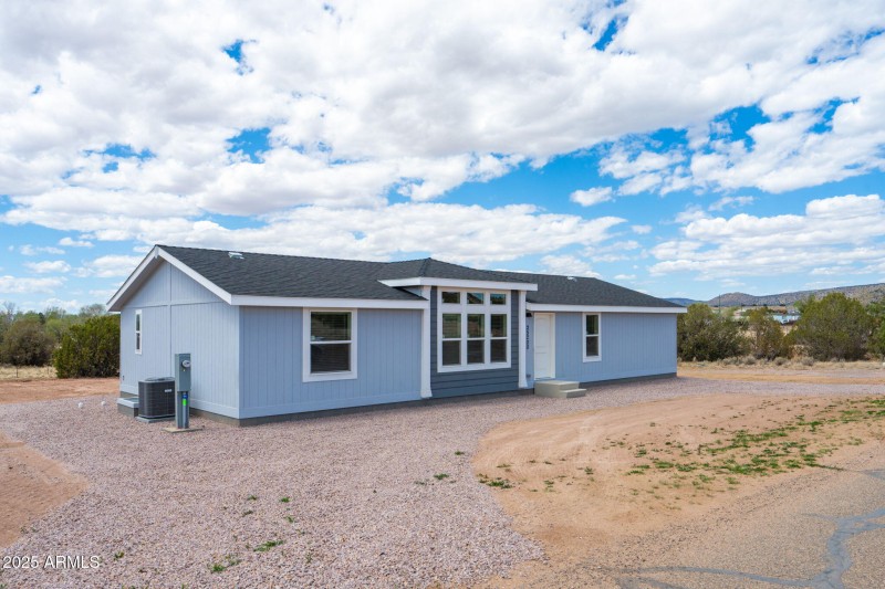 28-web-or-mls-25200-n-enid-dr