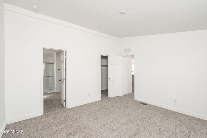 13-web-or-mls-25200-n-enid-dr