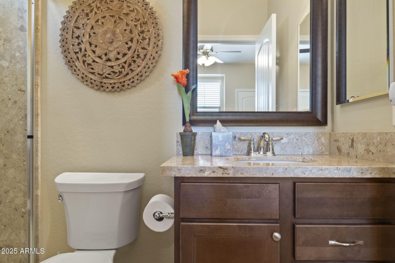 27-web-or-mls-6231-e-mark-way-14