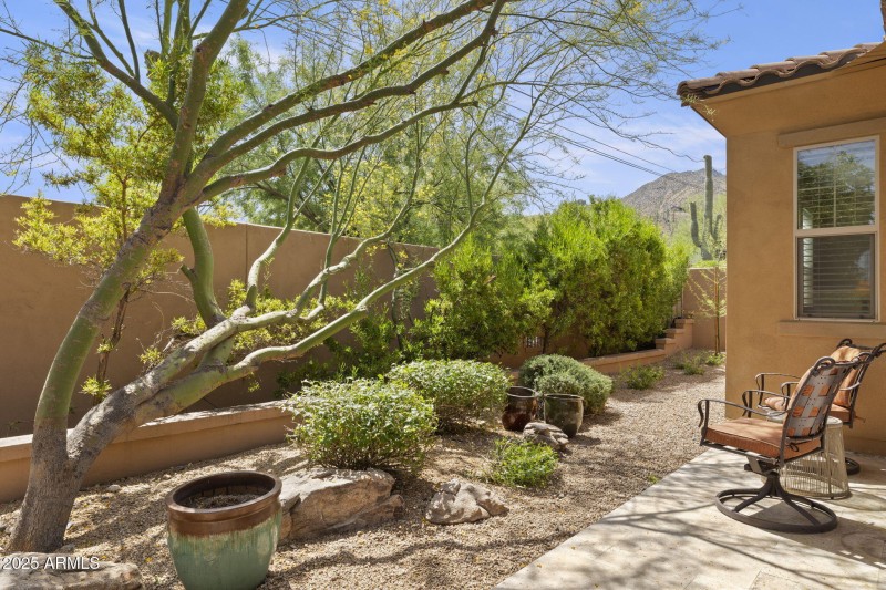 35-web-or-mls-6231-e-mark-way-14