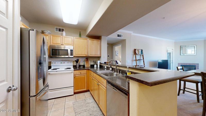 19777-N-76th-St-2212-06022025_131349