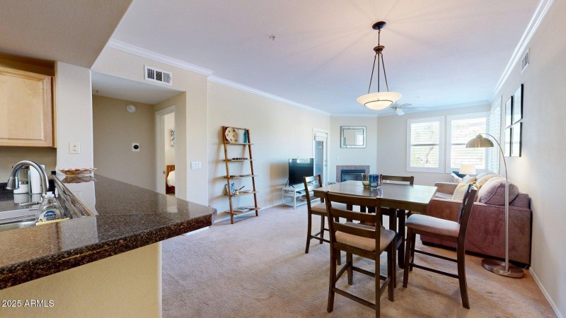 19777-N-76th-St-2212-06022025_131423