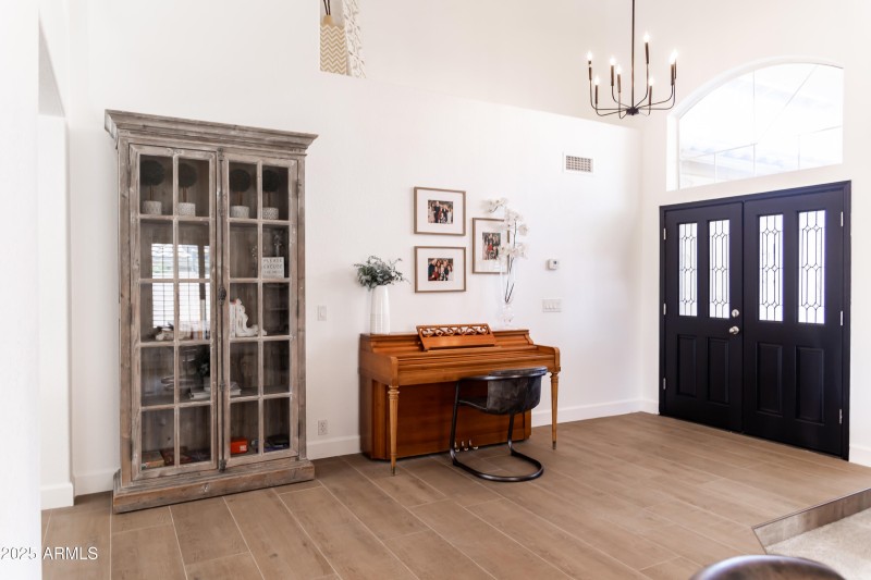 19276 N 90th Place 001