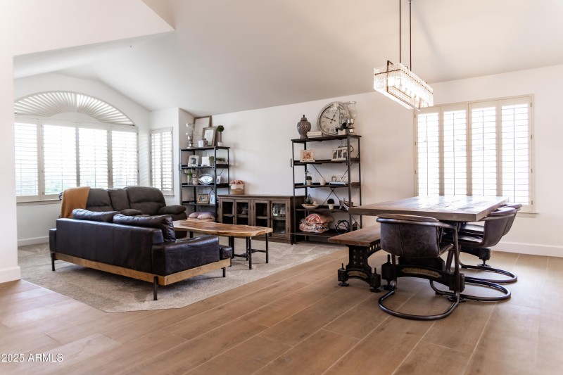 19276 N 90th Place 003