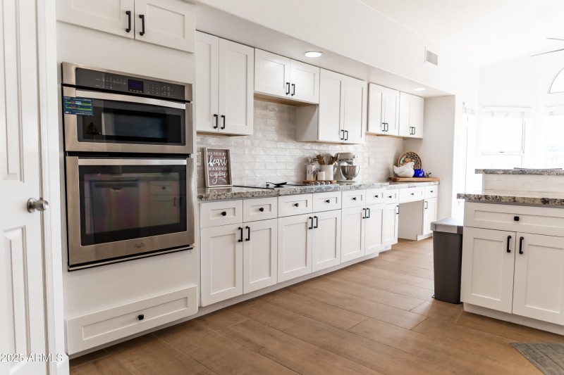 19276 N 90th Place 007