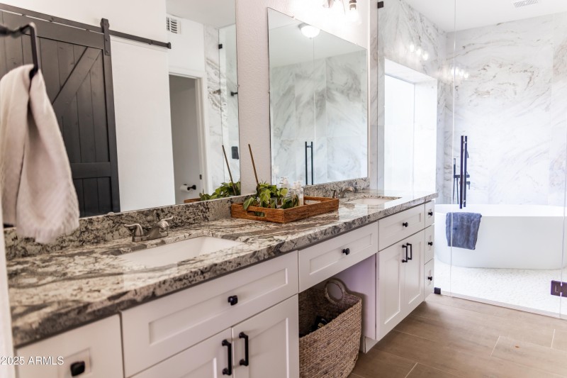 19276 N 90th Place 025