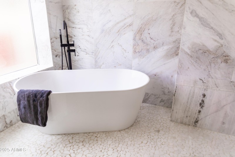 19276 N 90th Place 027