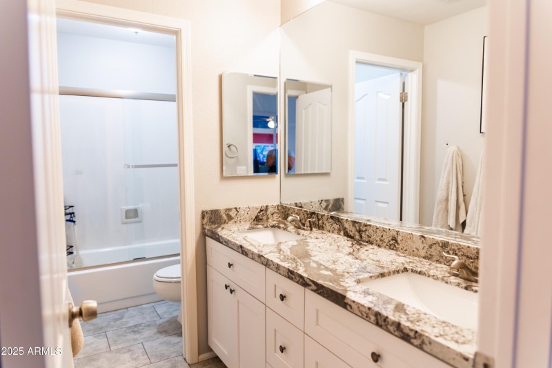 19276 N 90th Place 031