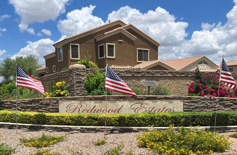 REDWOOD ESTATES