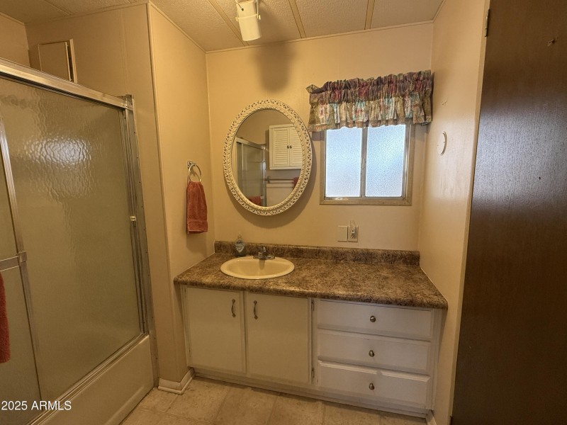 20250602_123740743_0.0