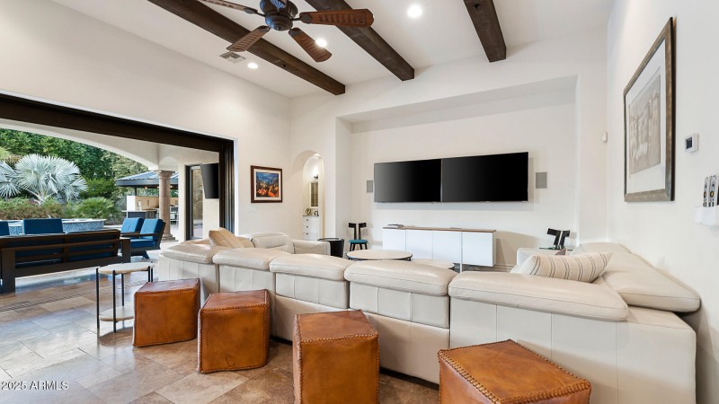 Entertainers-paradise-2-2