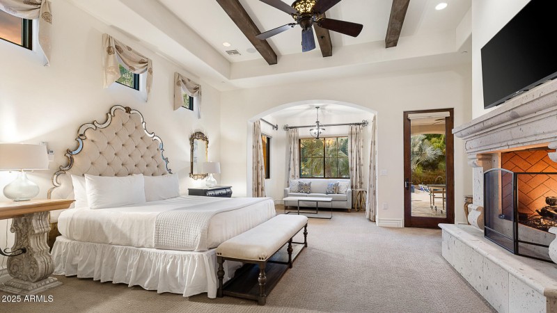 Entertainers-paradise-4-37