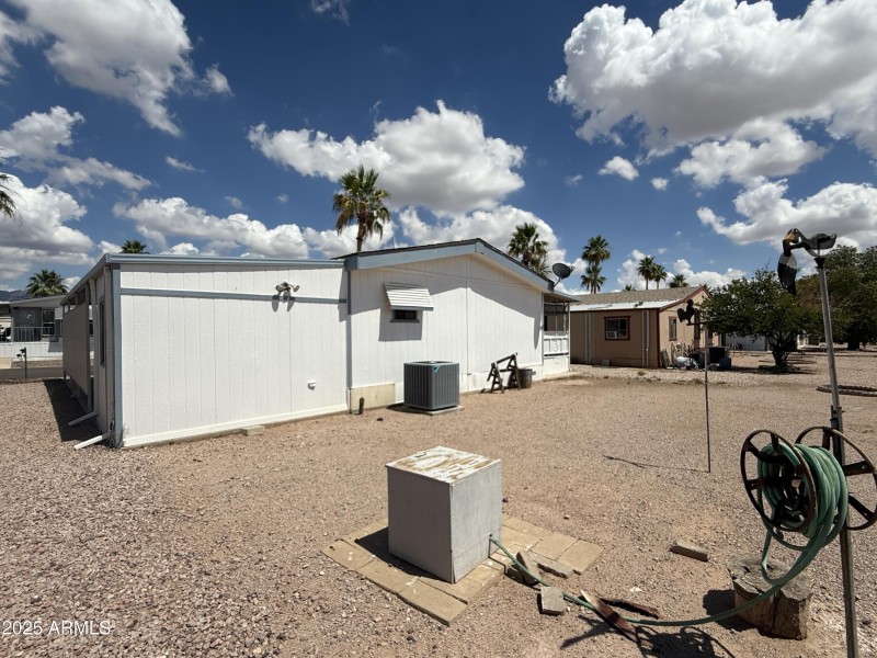 20250602_140406690_0.0