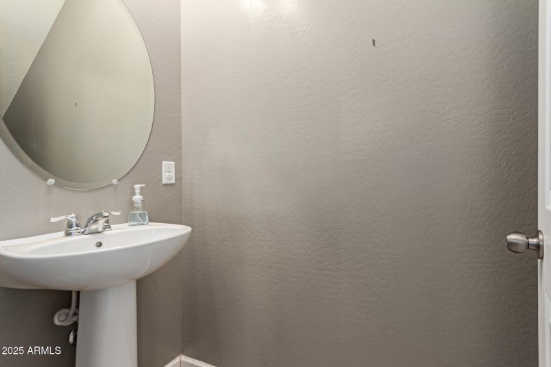 Downstairs 1/2 Bathroom