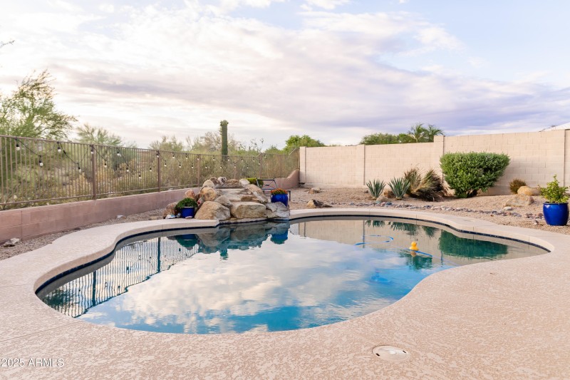 19276 N 90th Place 054