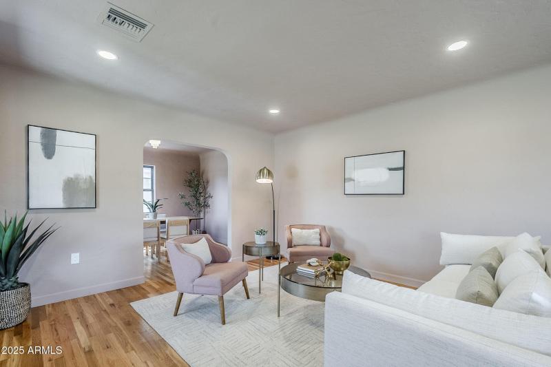 5-web-or-mls-Vernon-5