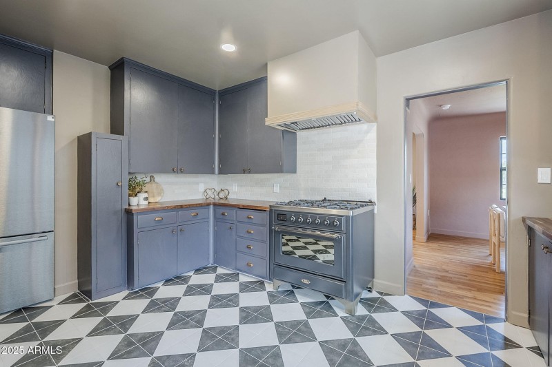 14-web-or-mls-Vernon-14