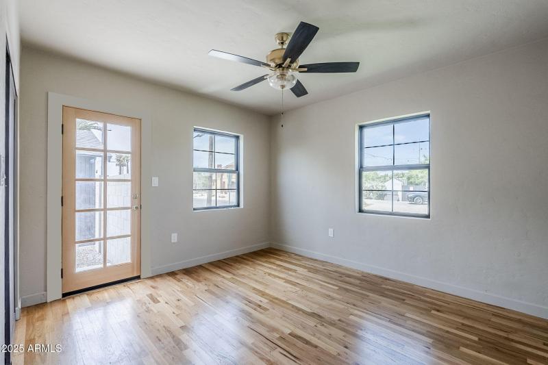 25-web-or-mls-Vernon-25