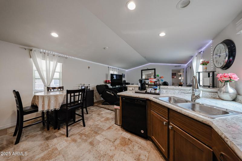 Kitchen / Eat - in Kitchen