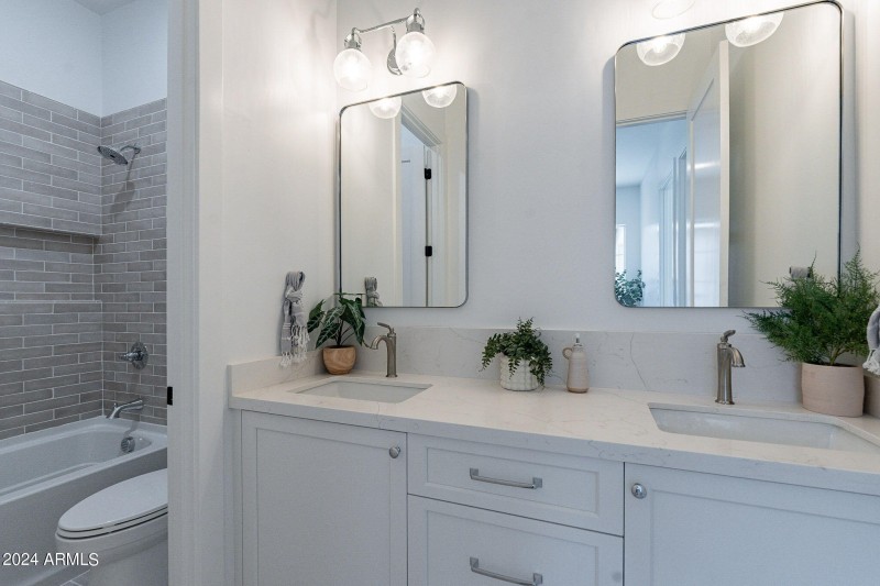 39-web-or-mls-Waddell-39