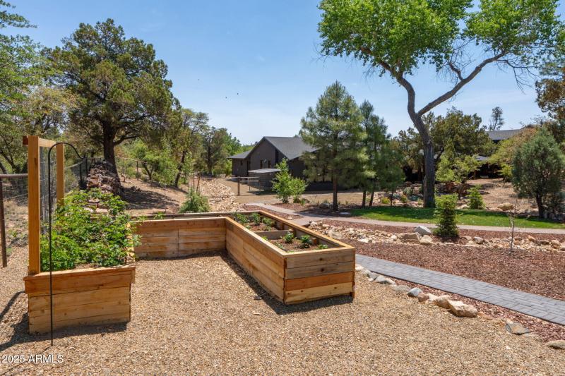 61-web-or-mls-943-estrella-ct