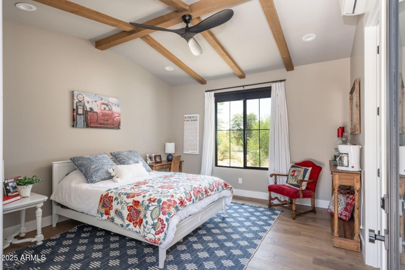 40-web-or-mls-943-estrella-ct