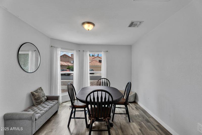 13-web-or-mls-1510 E Commerce Ave-14