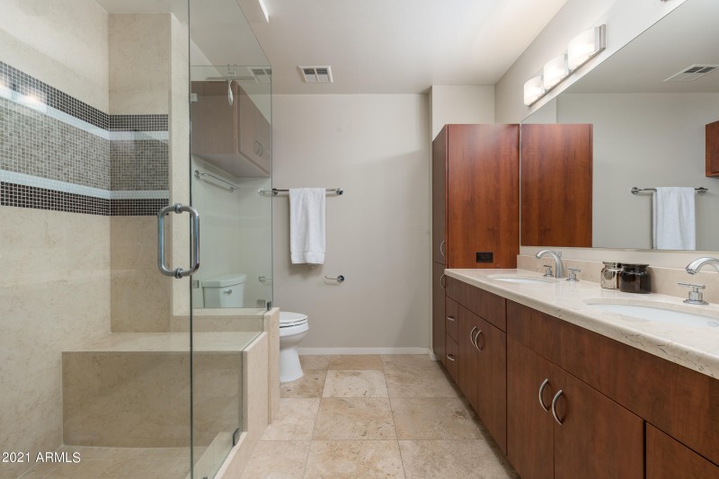 014_Primary Suite Bath