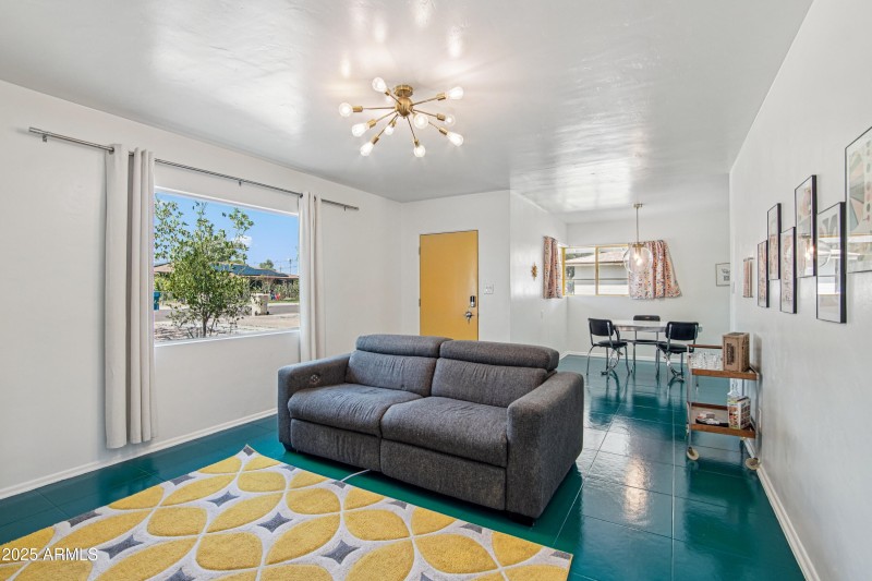 19-print-E Jackson Ave-0306-005