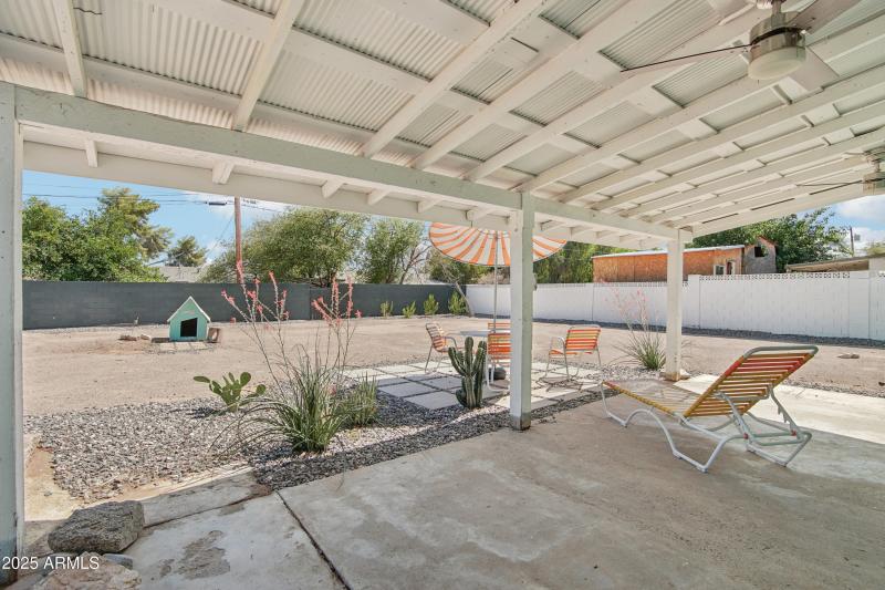 37-print-E Jackson Ave-0306-023